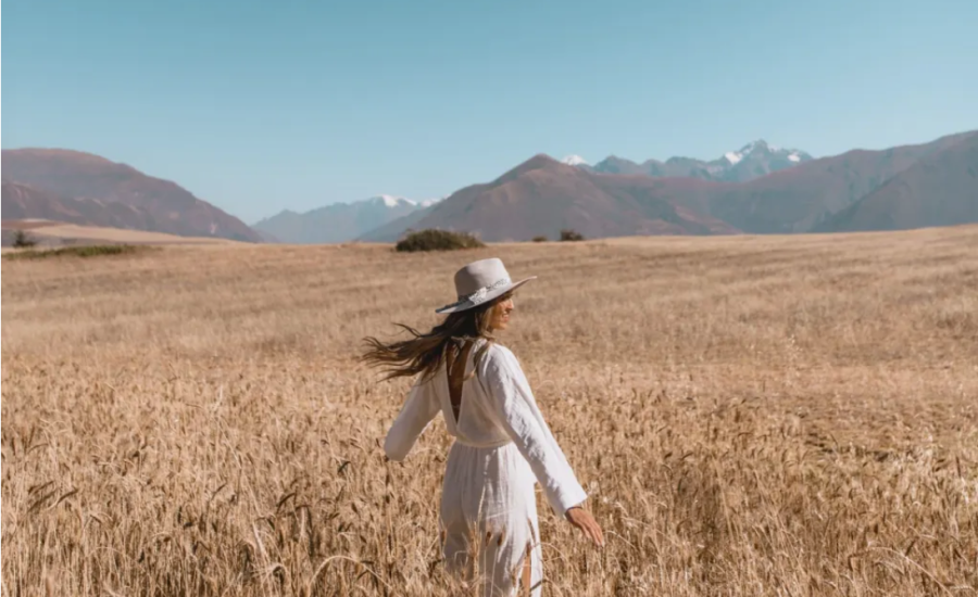 Turista mujer Valle Sagrado
